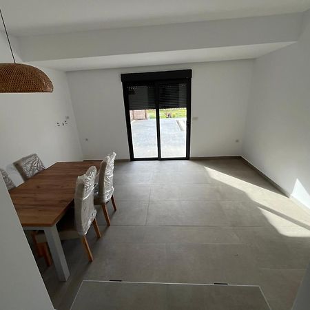 Cato Agro 3, Seafront Villa With Private Pool Afiartis Bagian luar foto