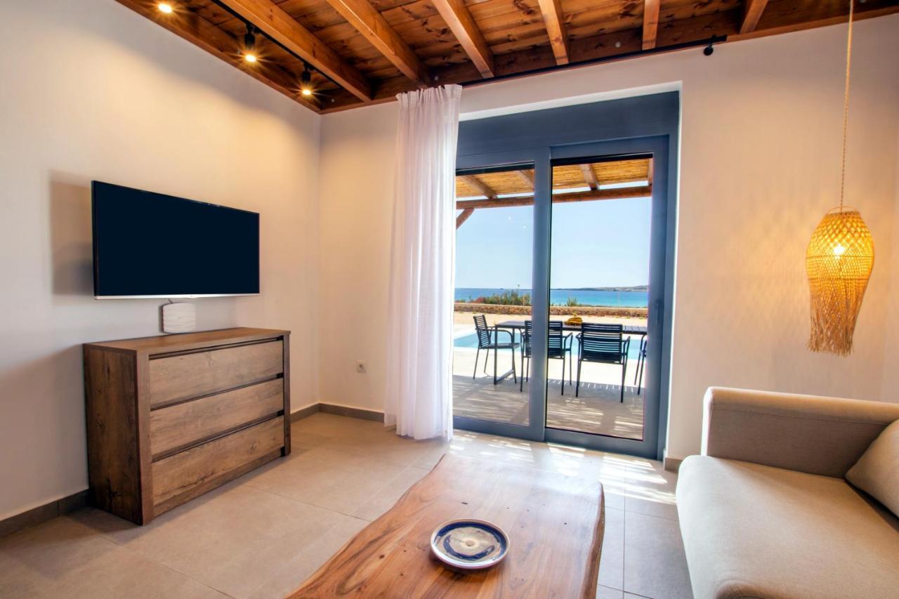 Cato Agro 3, Seafront Villa With Private Pool Afiartis Bagian luar foto
